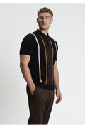 Ben Sherman Mod Stripe Gebreide Polo Zwart – voorkant gedragen